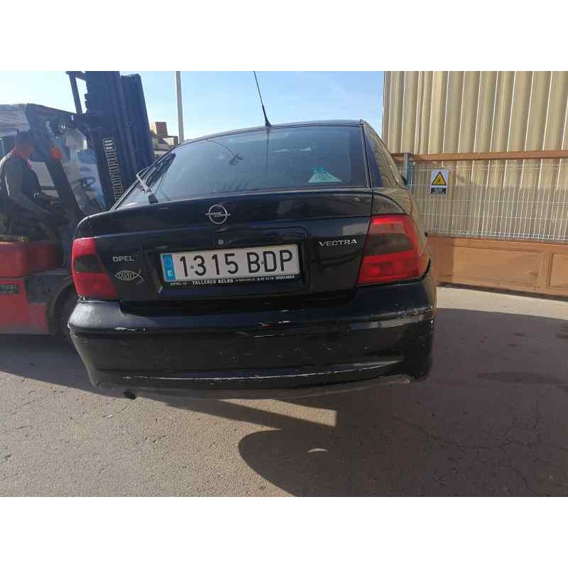 OPEL VECTRA B BERLINA