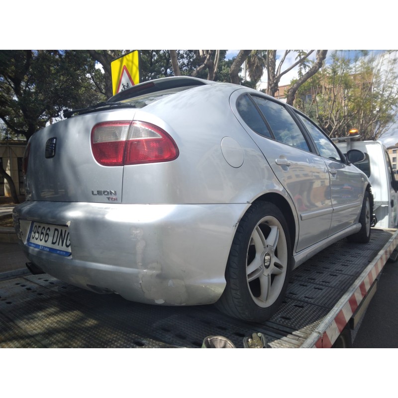SEAT LEON (1M1)