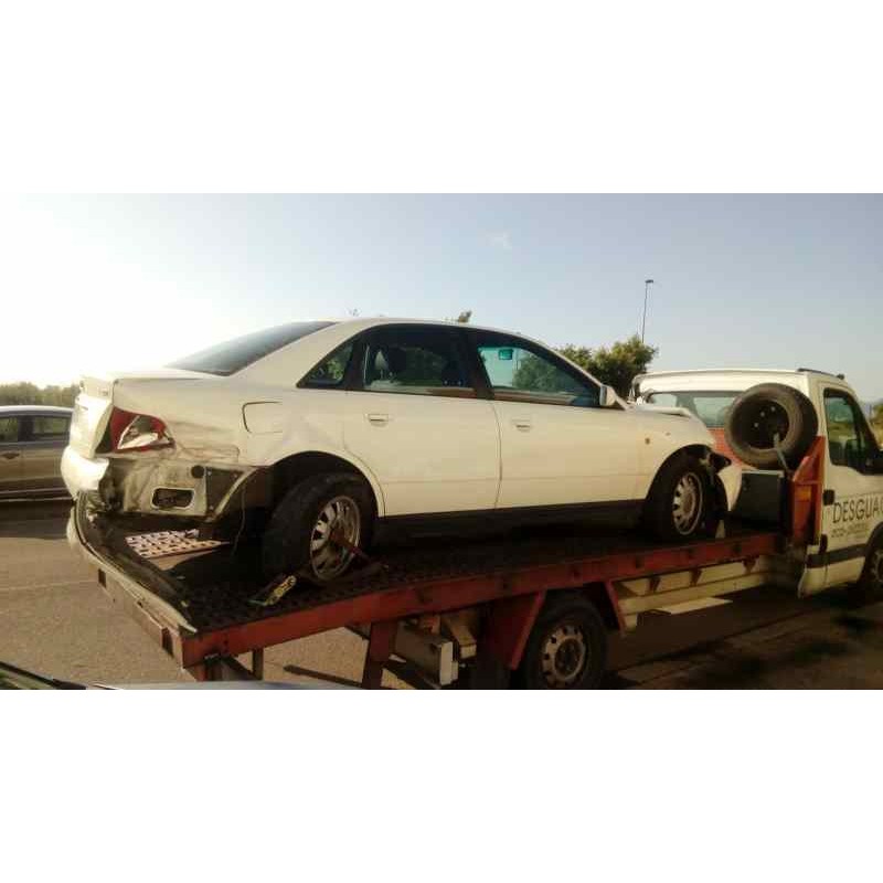 AUDI A4 BERLINA (B5)