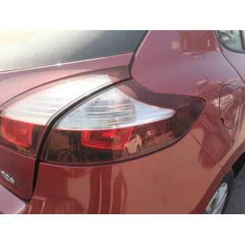 PILOTO TRASERO DERECHO 265501650R 