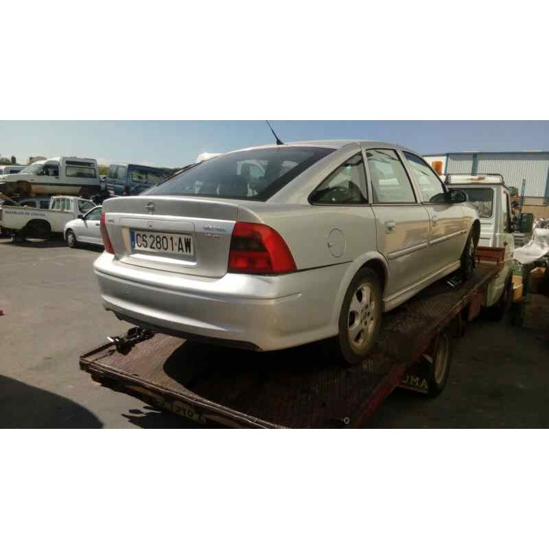 OPEL VECTRA B BERLINA
