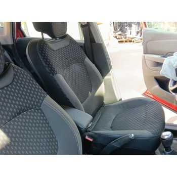ASIENTO DELANTERO IZQUIERDO 