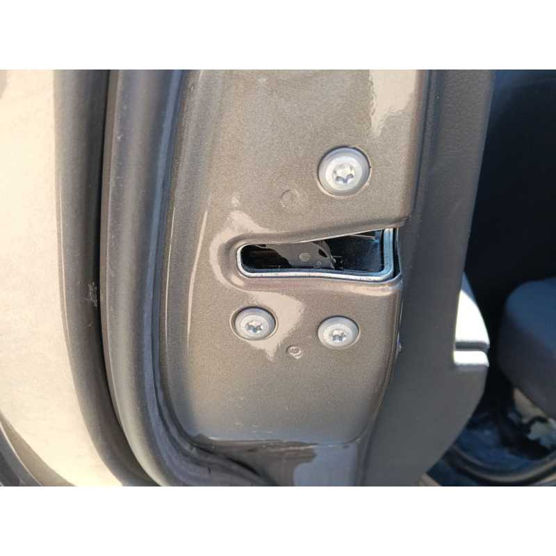 Recambio de cerradura puerta trasera izquierda para toyota auris (_e18_) 1.8 hybrid (zwe186_) referencia OEM IAM 6906005050  