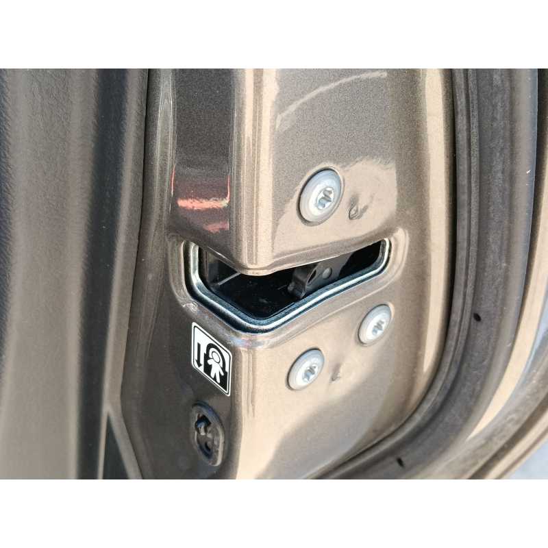 Recambio de cerradura puerta trasera derecha para toyota auris (_e18_) 1.8 hybrid (zwe186_) referencia OEM IAM 6905005050  