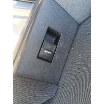 MANDO ELEVALUNAS TRASERO DERECHO 8481002140 