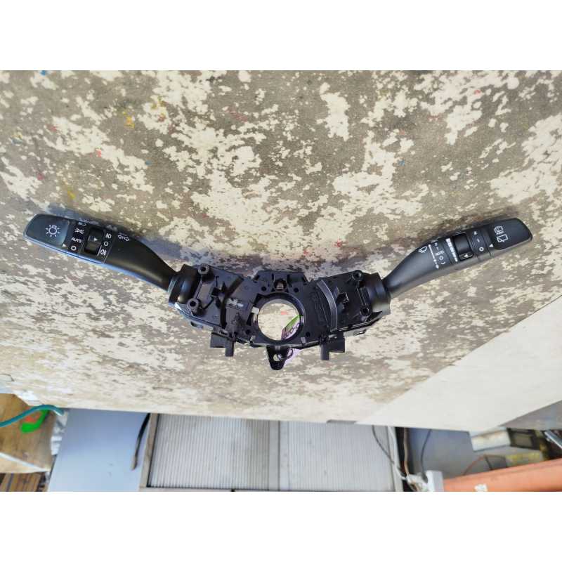 Recambio de mando multifuncion para kia stonic (yb) 1.2 cvvt referencia OEM IAM   