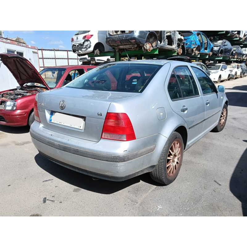 VOLKSWAGEN BORA I (1J2)