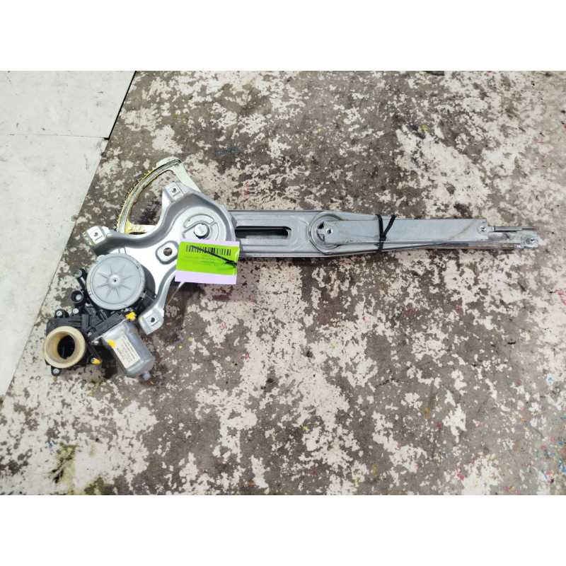 Recambio de elevalunas delantero izquierdo para toyota auris (_e15_) 2.0 d-4d (ade150_) referencia OEM IAM 6982002330  