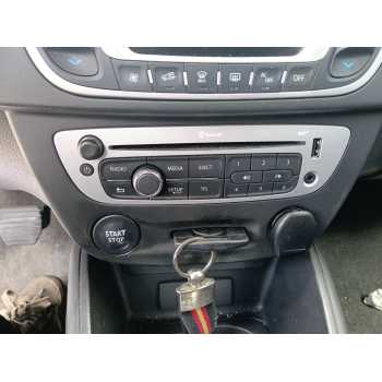 SISTEMA AUDIO / RADIO CD 