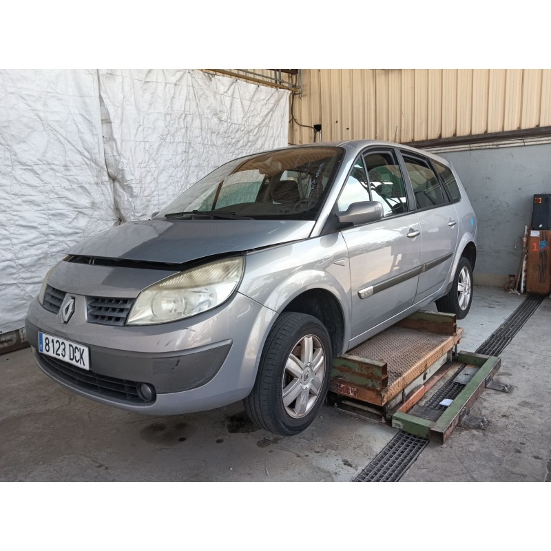 RENAULT GRAND SCÉNIC II (JM0/1_)