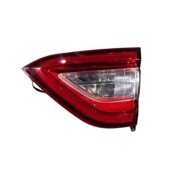 PILOTO TRASERO DERECHO INTERIOR 20680202 06701008690105740008829216