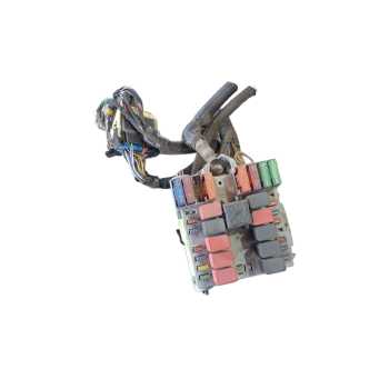CAJA FUSIBLES DELANTERA 1332043080 