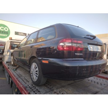 VOLVO V40 FAMILIAR de desguace