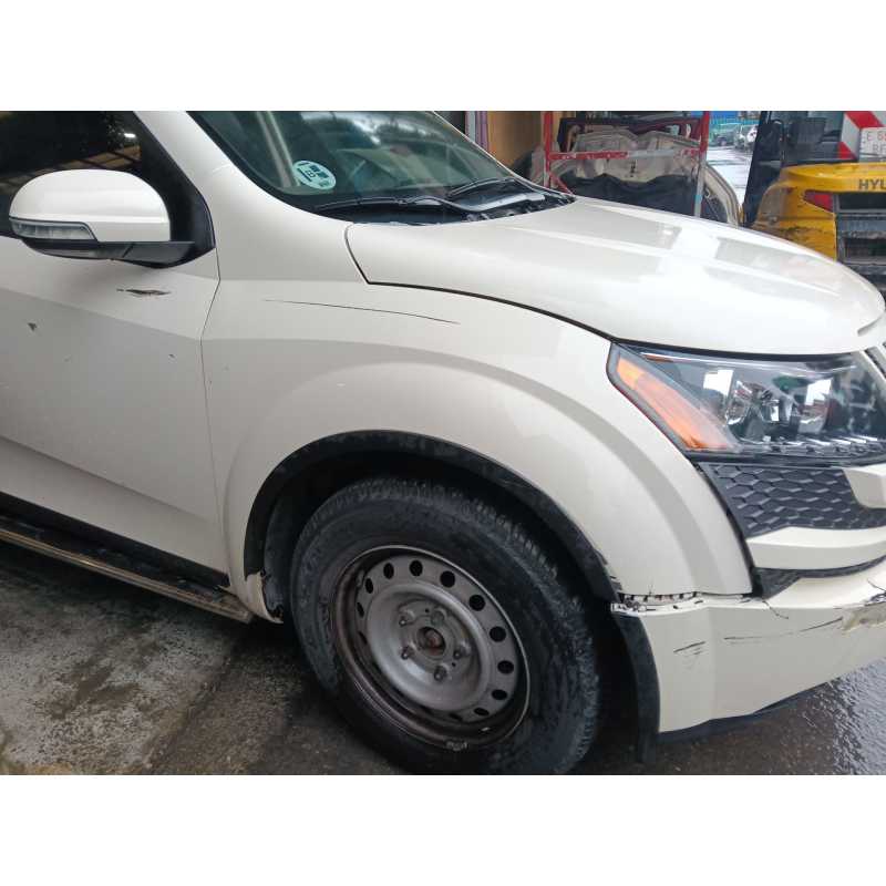 Recambio de aleta delantera derecha para mahindra xuv500 2.2 crde referencia OEM IAM   