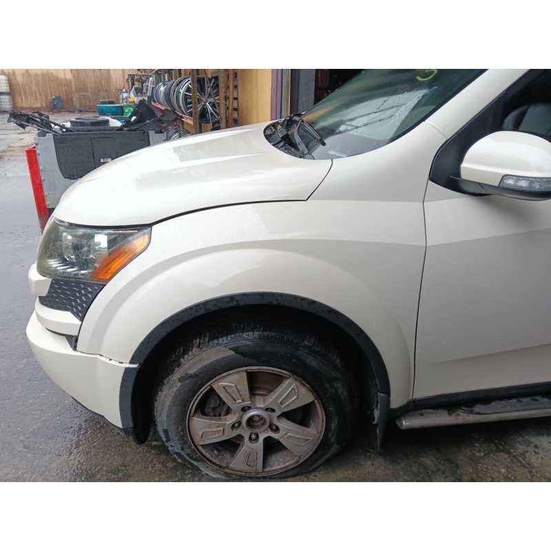 Recambio de aleta delantera izquierda para mahindra xuv500 2.2 crde referencia OEM IAM   