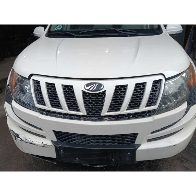Recambio de rejilla delantera para mahindra xuv500 2.2 crde referencia OEM IAM   