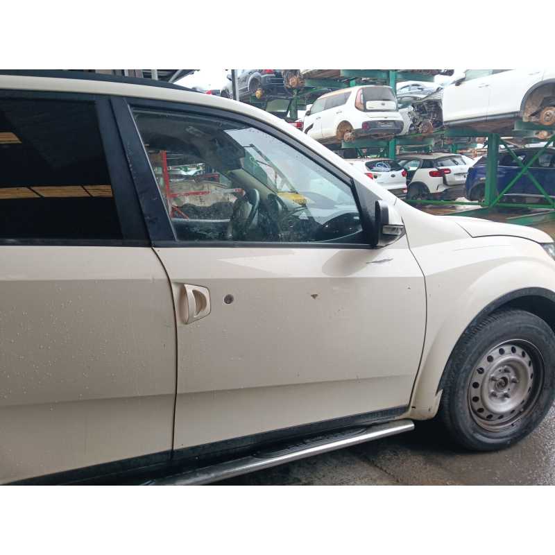 Recambio de puerta delantera derecha para mahindra xuv500 2.2 crde referencia OEM IAM   