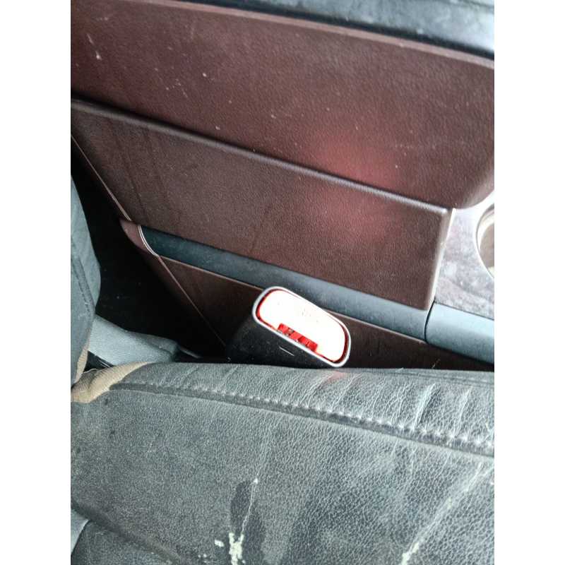 Recambio de enganche cinturon delantero derecho para mahindra xuv500 2.2 crde referencia OEM IAM   