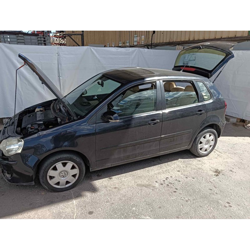 VOLKSWAGEN POLO (9N3)
