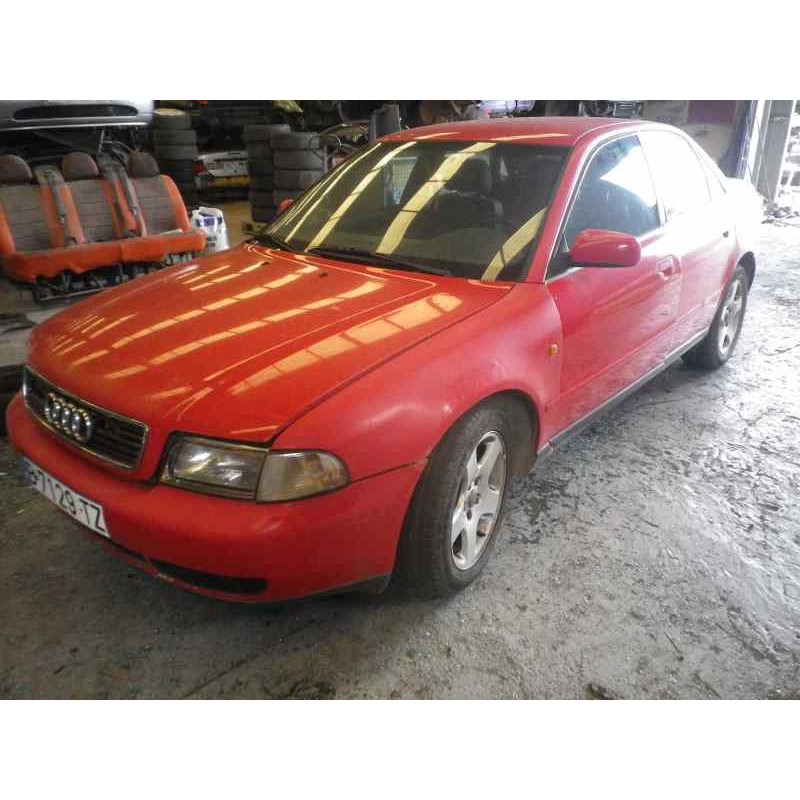 AUDI A4 AVANT (B5)