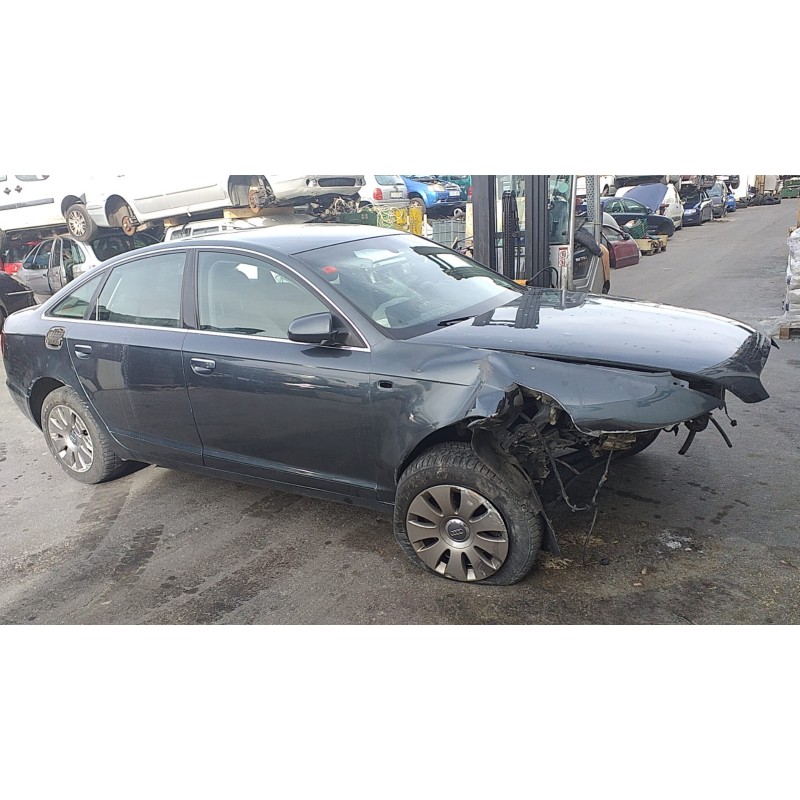 AUDI A6 BERLINA (4F2)