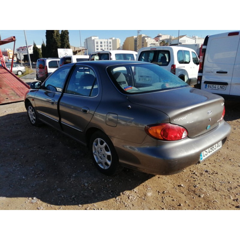 HYUNDAI LANTRA BERLINA (RD)