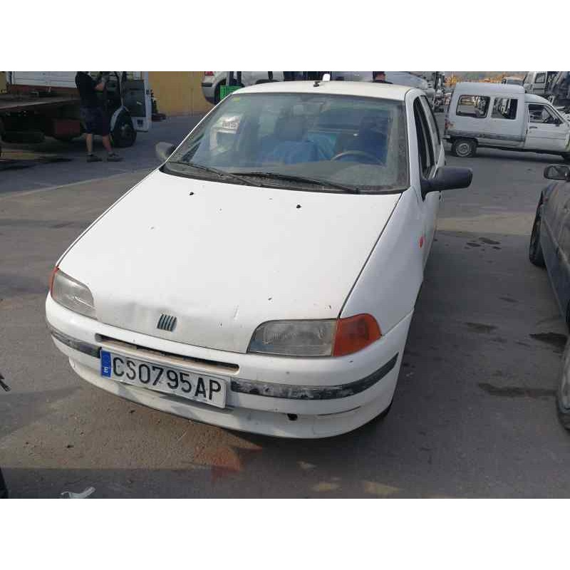 FIAT PUNTO BERLINA (176)