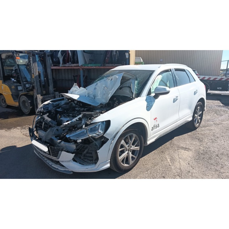 AUDI Q3 (F3B)