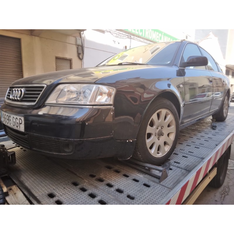 AUDI A6 AVANT (4B5)
