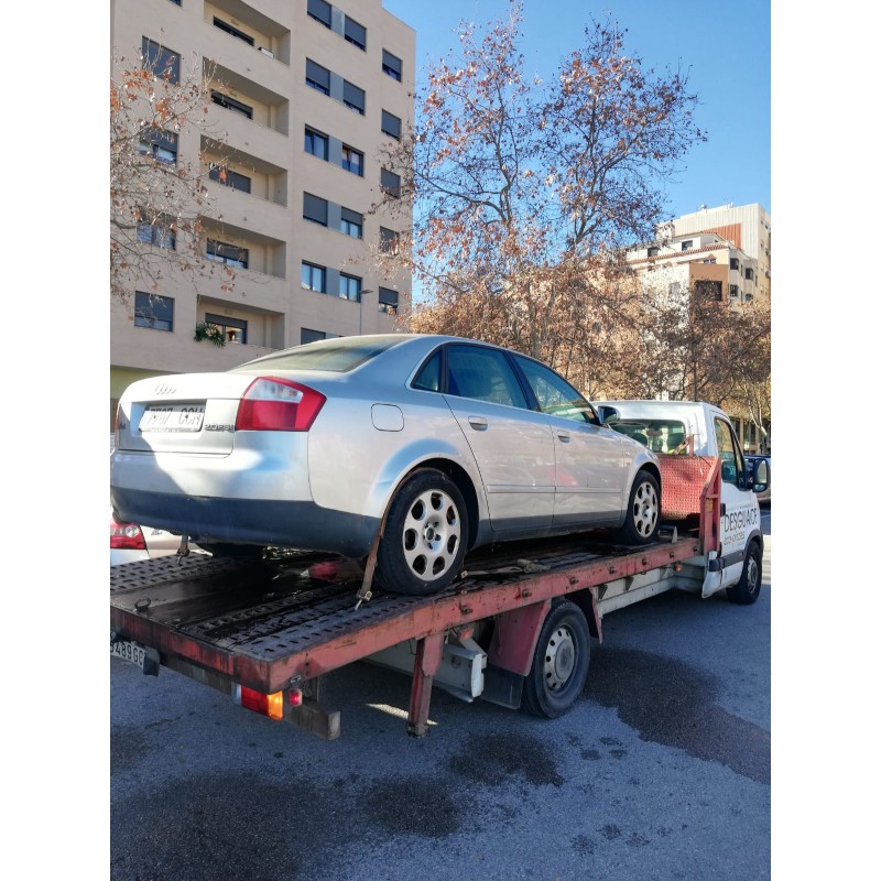 AUDI A4 BERLINA (8E)