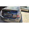 toyota prius liftback (_w2_) del año 2015