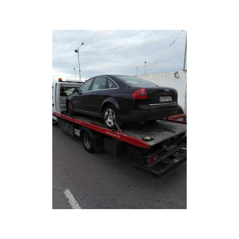 AUDI A6 BERLINA (4B2)