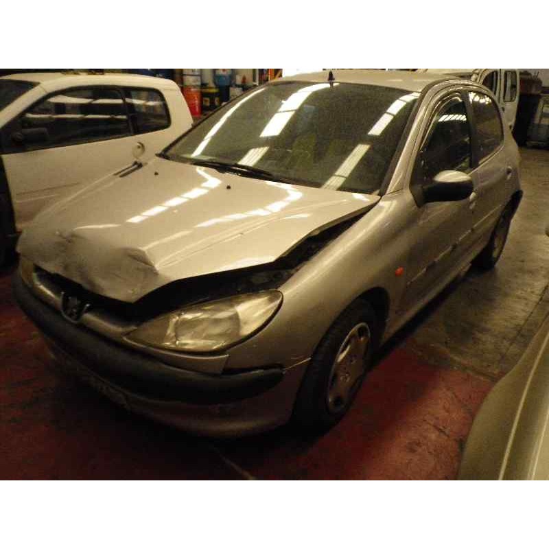PEUGEOT 206 BERLINA