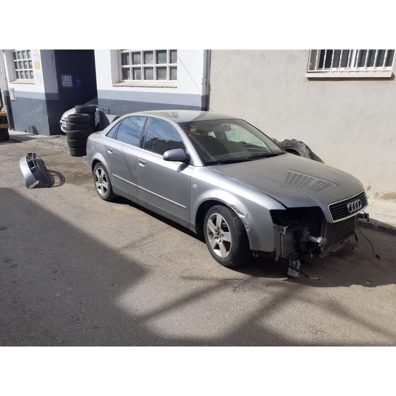 AUDI A4 BERLINA (8E)