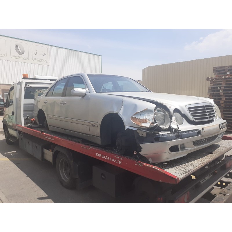 MERCEDES-BENZ CLASE E (W210) BERLINA DIESEL