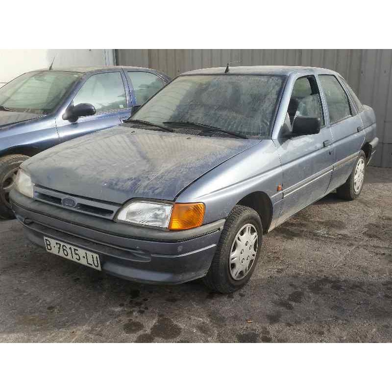FORD ESCORT BERLINA