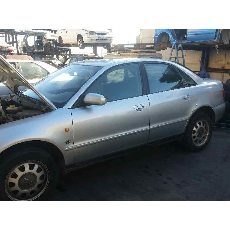 AUDI A4 BERLINA (B5)