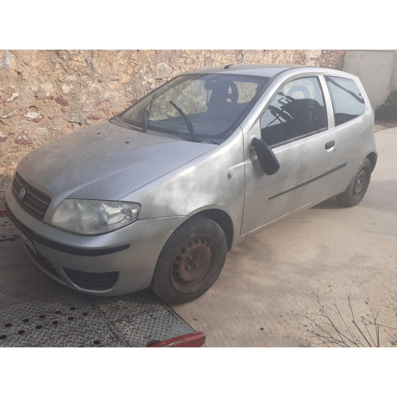 FIAT PUNTO BERLINA (188)