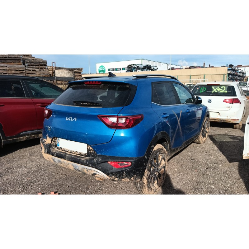 KIA STONIC (YB)