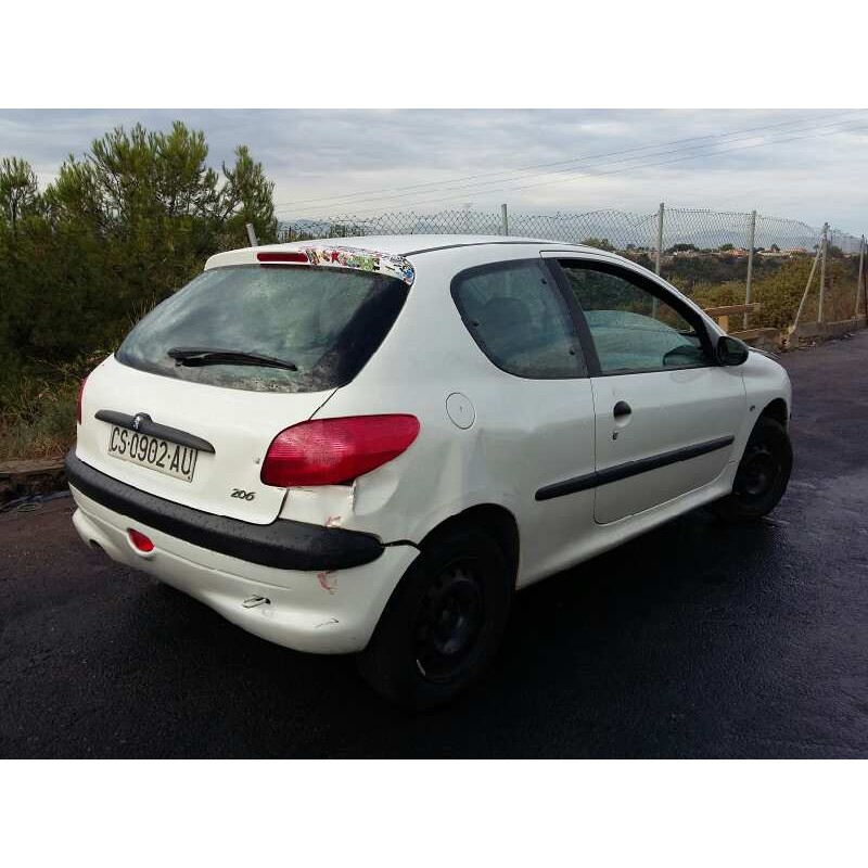 PEUGEOT 206 BERLINA