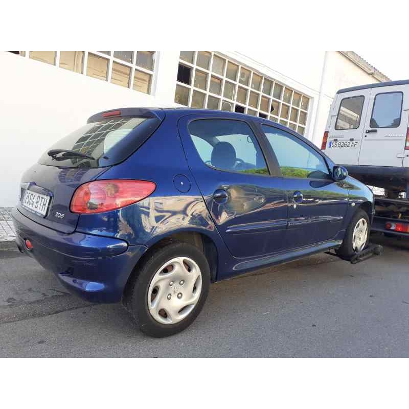 PEUGEOT 206 BERLINA