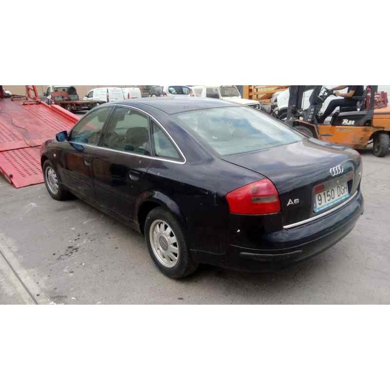AUDI A6 BERLINA (4B2)