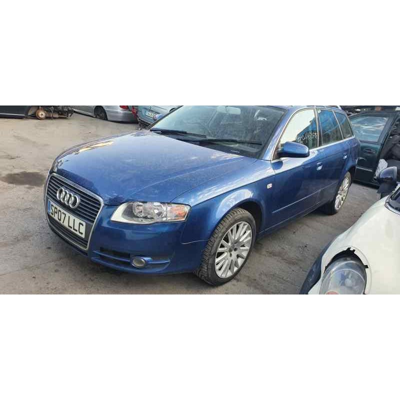 AUDI A4 AVANT (8E)