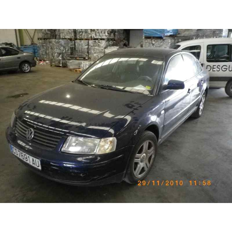 VOLKSWAGEN PASSAT BERLINA (3B2)