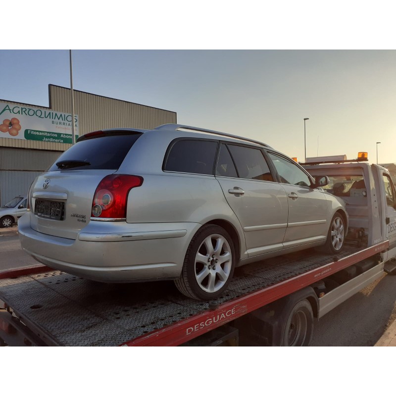 TOYOTA AVENSIS WAGON (T25)