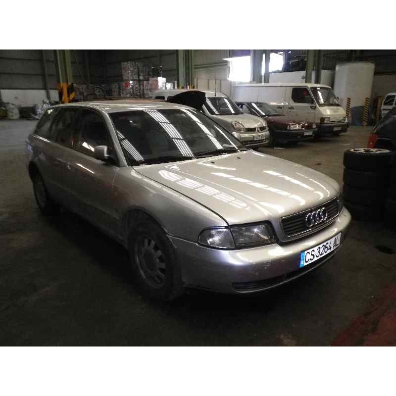 AUDI A4 AVANT (B5)