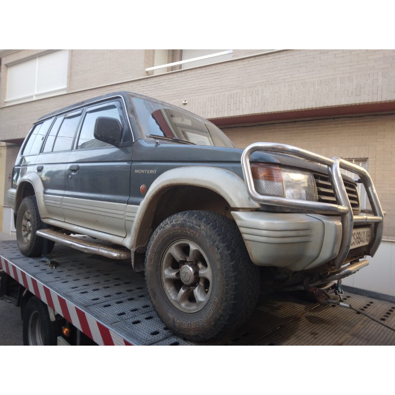 MITSUBISHI MONTERO (V20/V40)
