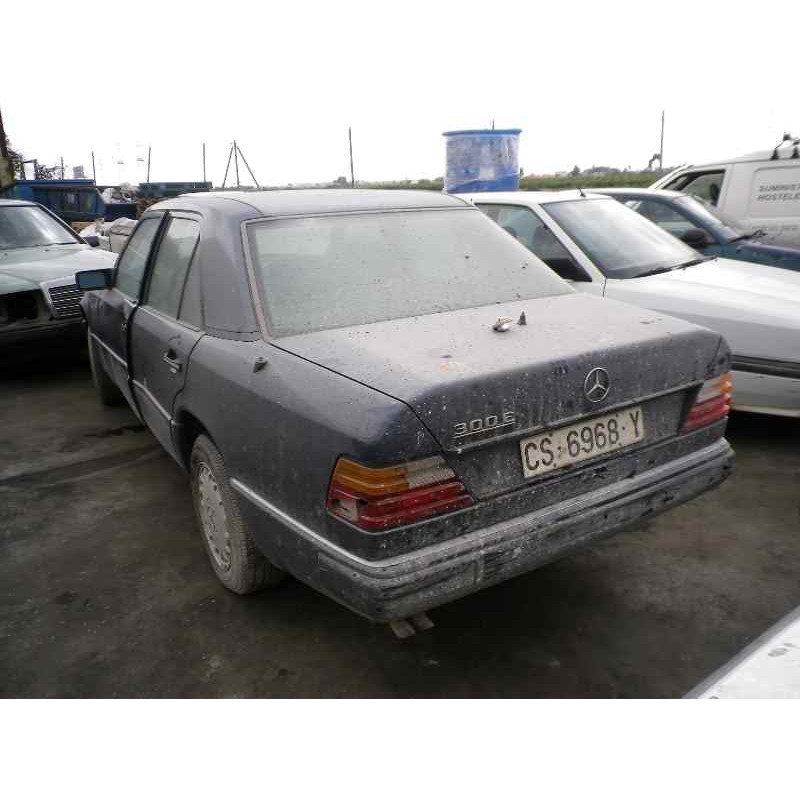 MERCEDES-BENZ CLASE E (W124) BERLINA