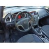 opel astra j sedán del año 2014