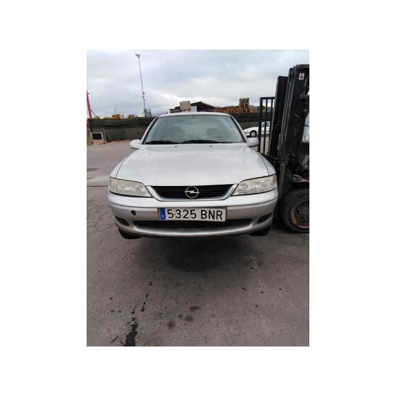 OPEL VECTRA B BERLINA